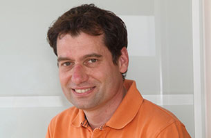 Dr. Cem Sanal, Zahnarzt